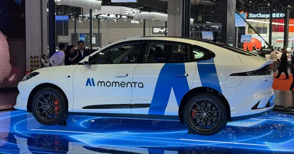 Momenta Rises in Hong Kong Debut After $751 Million IPO