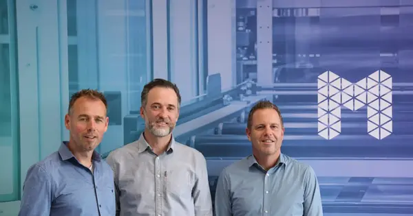 Morphotonics Raises Over €40 Million Series B for AI Glasses Optics